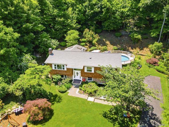 45 Lakeview Avenue W, Cortlandt Manor NY 10567
