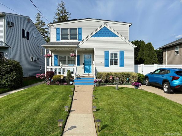 304 Lido Parkway, Lindenhurst NY 11757