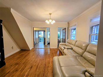 889 E 37th Street