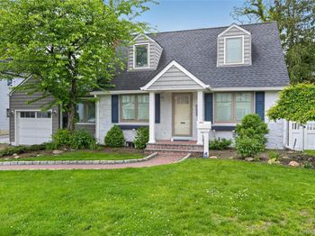 161 Greenway W