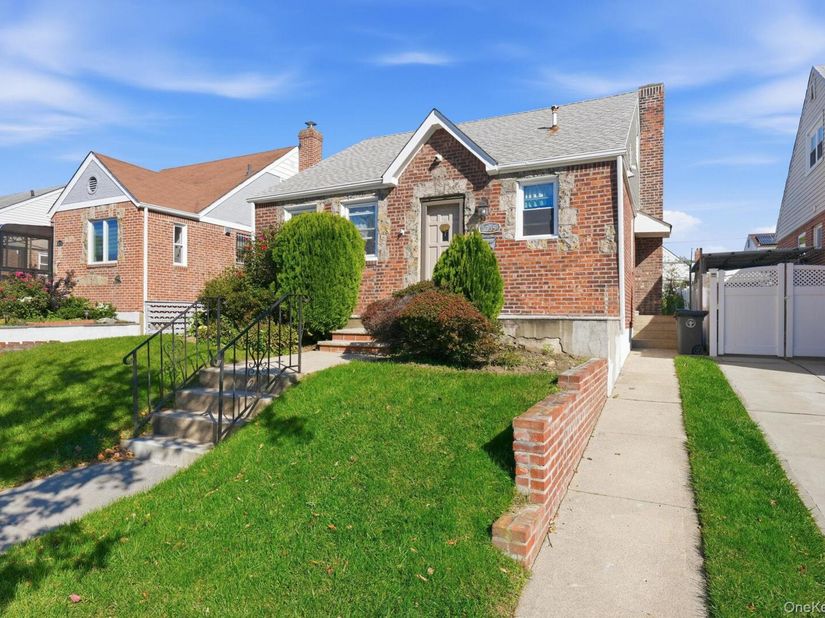 5035 192nd Street, Fresh Meadows NY 11365