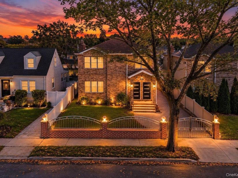 13611 220th Place, Laurelton NY 11413
