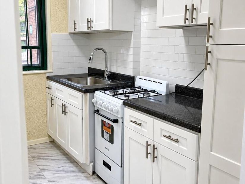 1563 Metropolitan Avenue ME, Bronx NY 10462