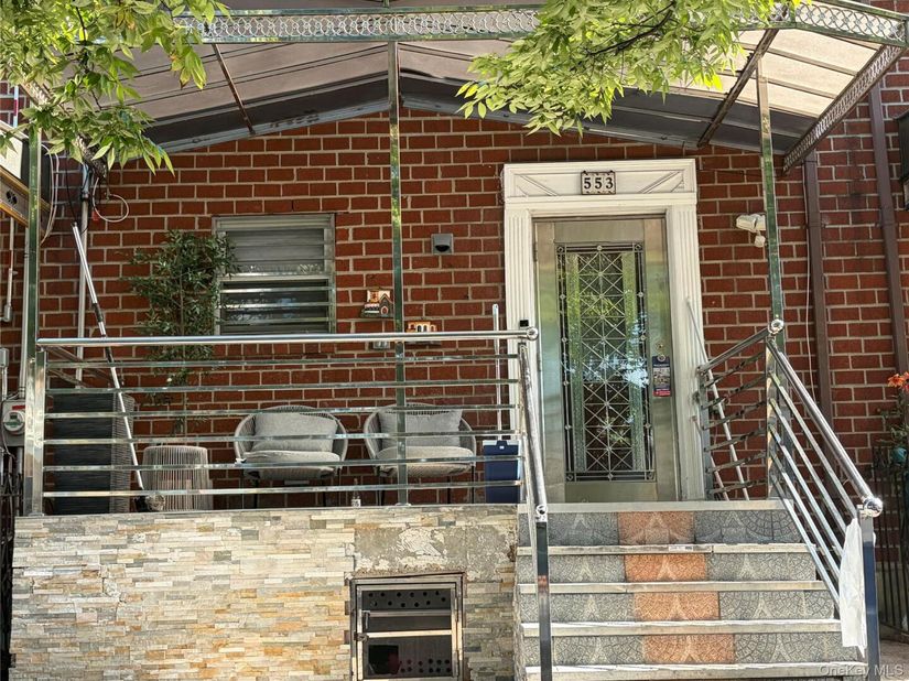 553 Hendrix, Brooklyn NY 11207