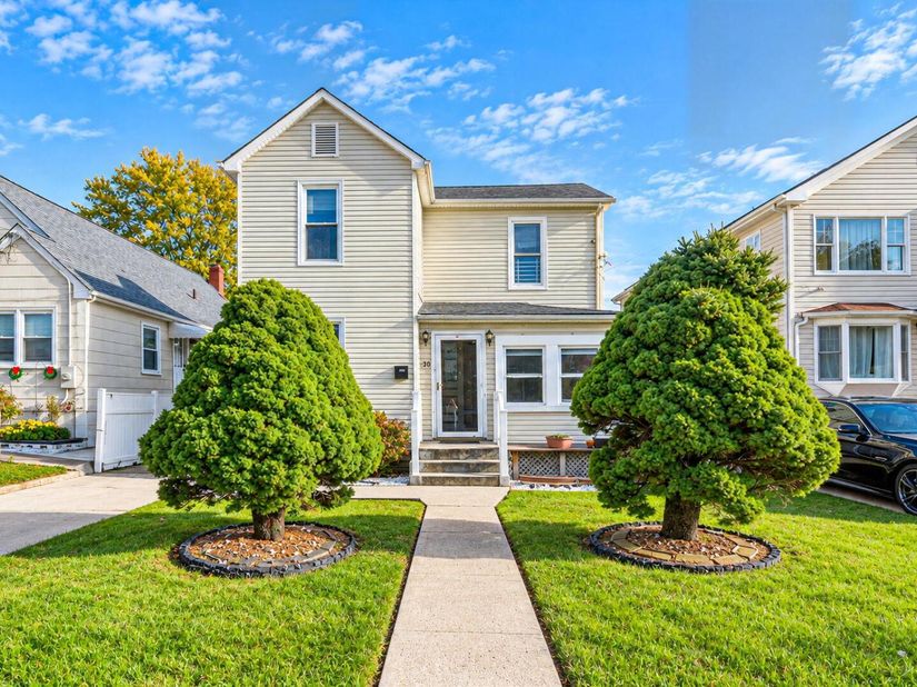 832 1st Avenue, Westbury NY 11590