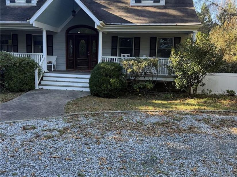 42 Lewis Road, East Quogue NY 11942
