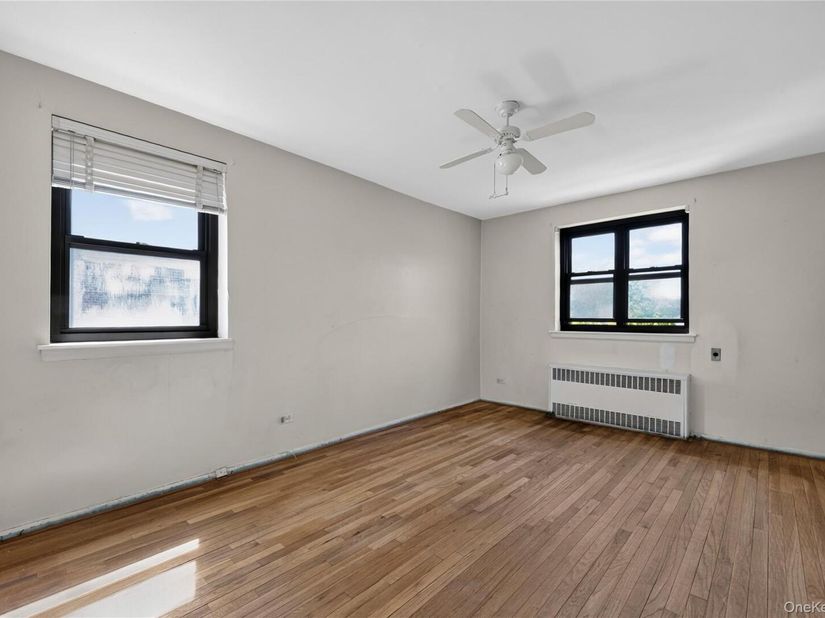 87-19 204th street A61, Hollis Hills NY 11423
