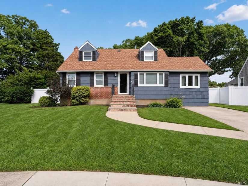 315 Harmony Drive, Massapequa Park NY 11762