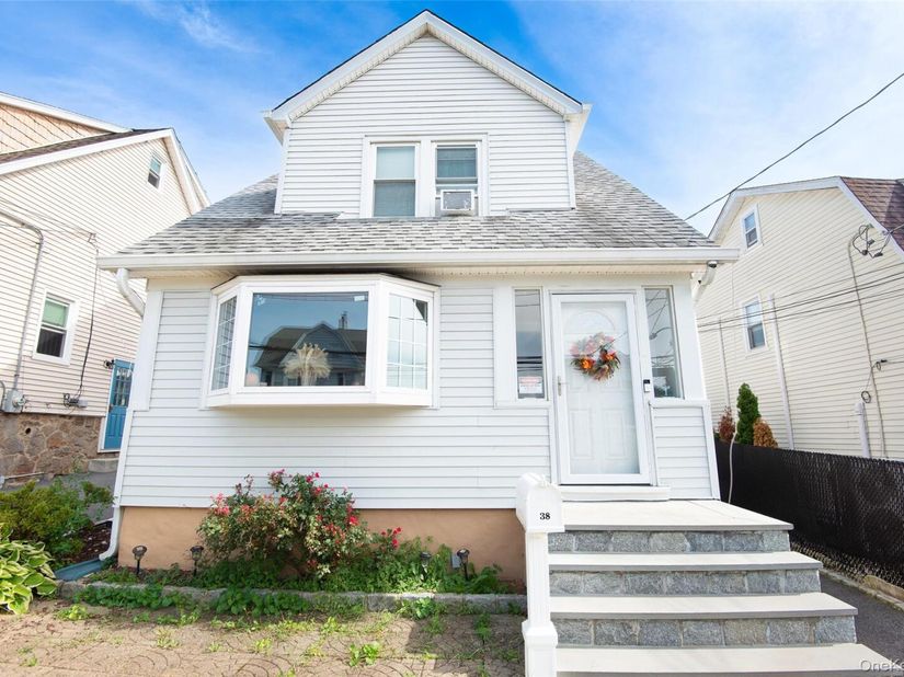 38 Emmett Terrace, New Rochelle NY 10805
