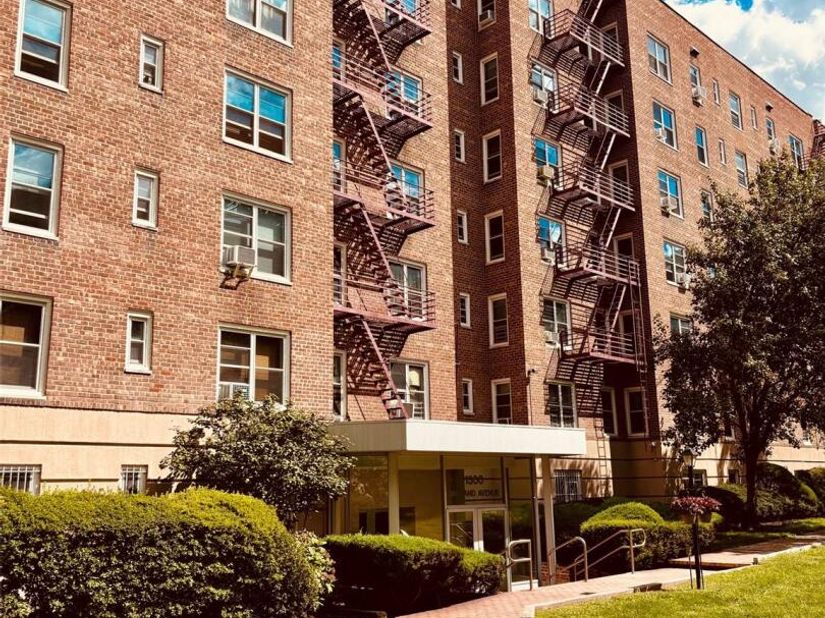 1300 Midland Avenue A65, Yonkers NY 10704