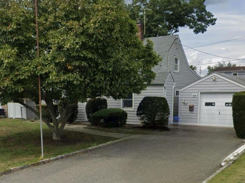 671 Lowell Street, Westbury NY 11590