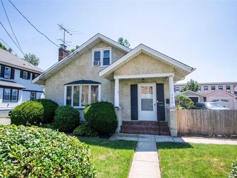 2415 Gale Avenue, Baldwin NY 11510