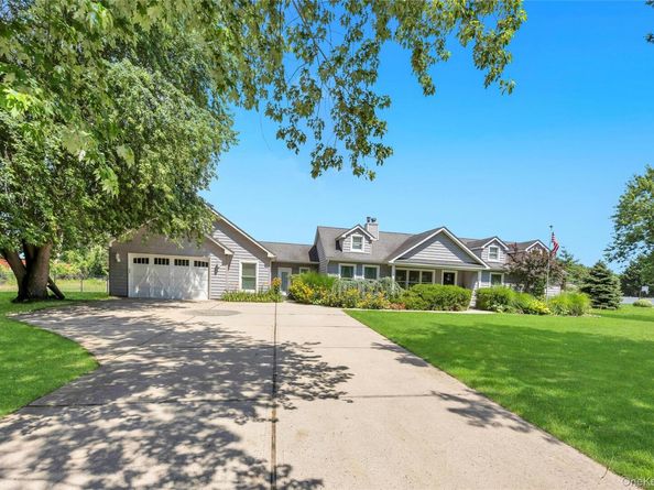 158 South Street, Manorville NY 11949