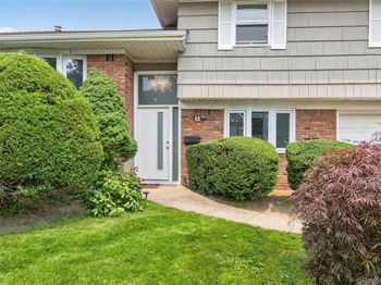 14 Holiday Park Drive