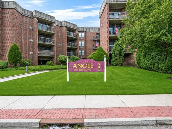 380 Fulton Street G2, Farmingdale NY 11735