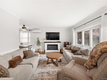 219 Venetian Boulevard