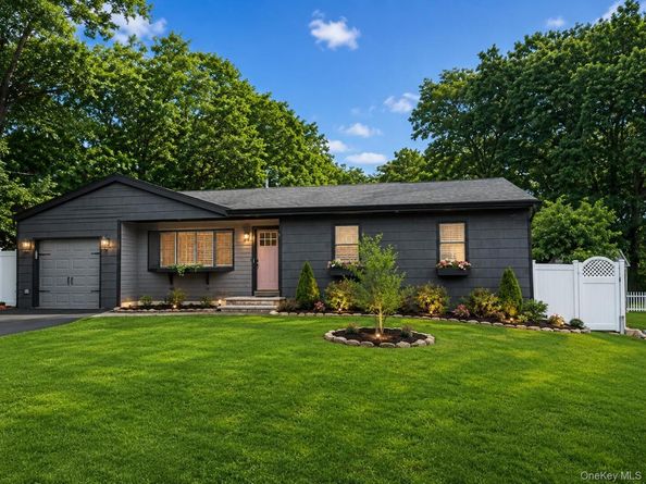 473 Long Island Avenue, Medford NY 11763