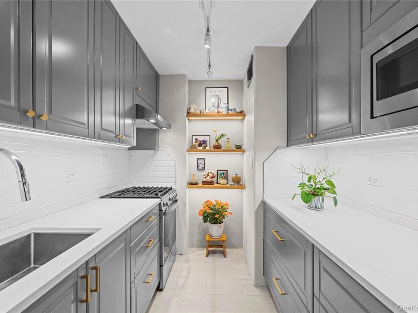 4140 Union Street 4M, Flushing NY 11355
