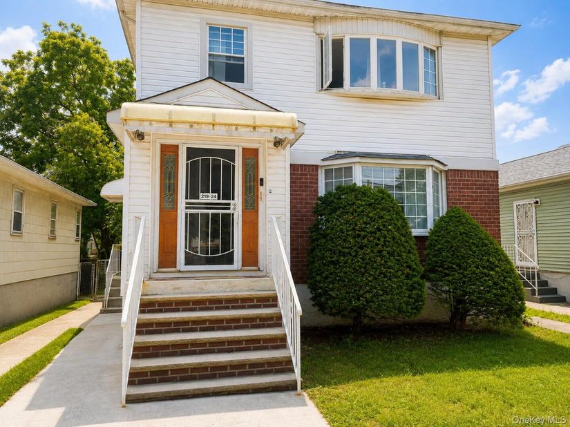 21924 141st Avenue, Laurelton NY 11413