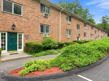 16 Scenic Drive