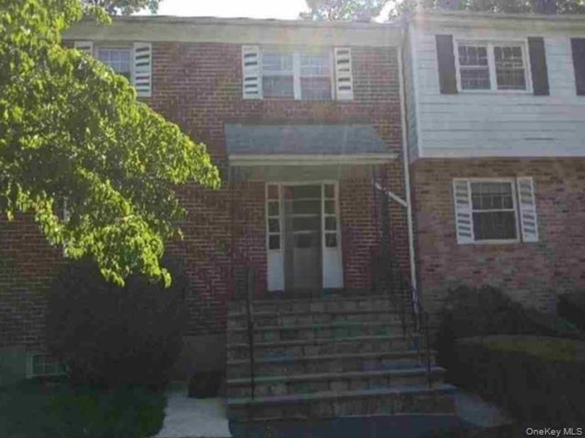513 Woodland Hills Road, White Plains NY 10603