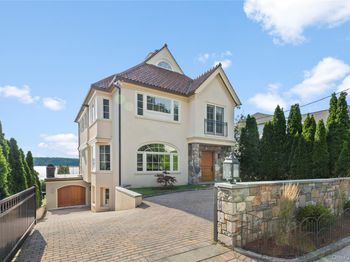 33 Livingston Avenue