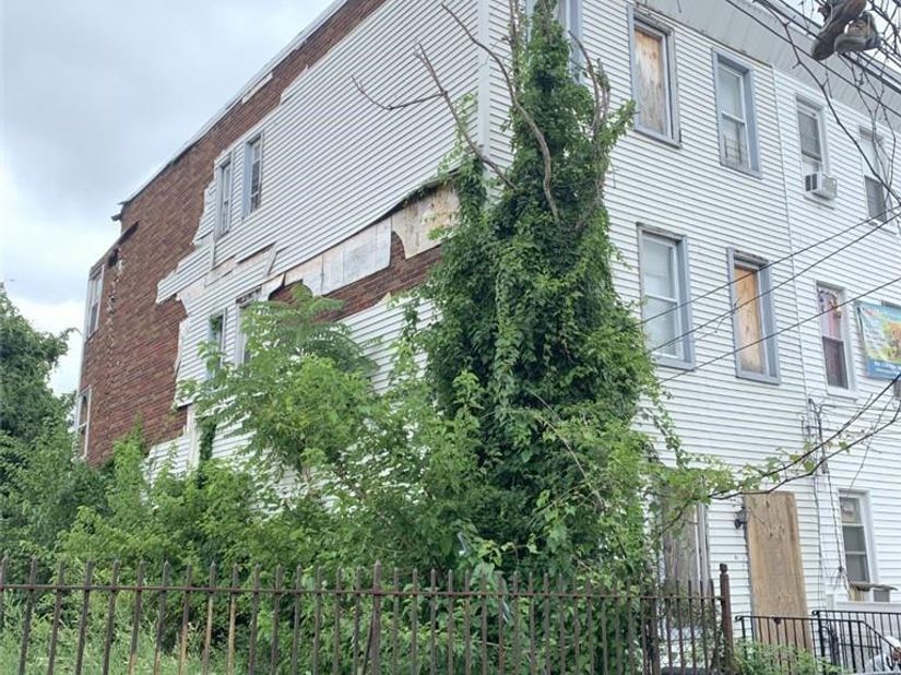 41 Groshon Avenue, Yonkers NY 10701