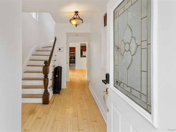 15 Desmond Avenue, Bronxville NY 10708