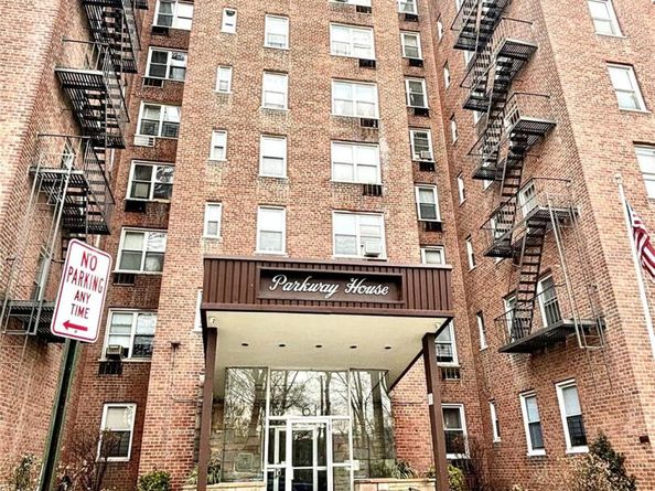 61 Bronx River Road 7H, Yonkers NY 10704