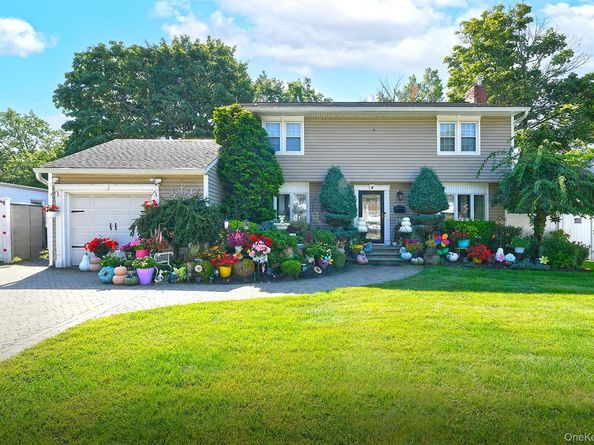 4 Cranford Road, Plainview NY 11803