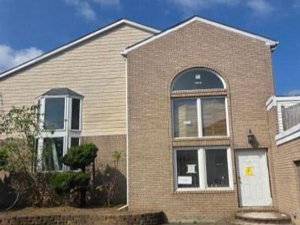 47 Monroe Street, Inwood NY 11096