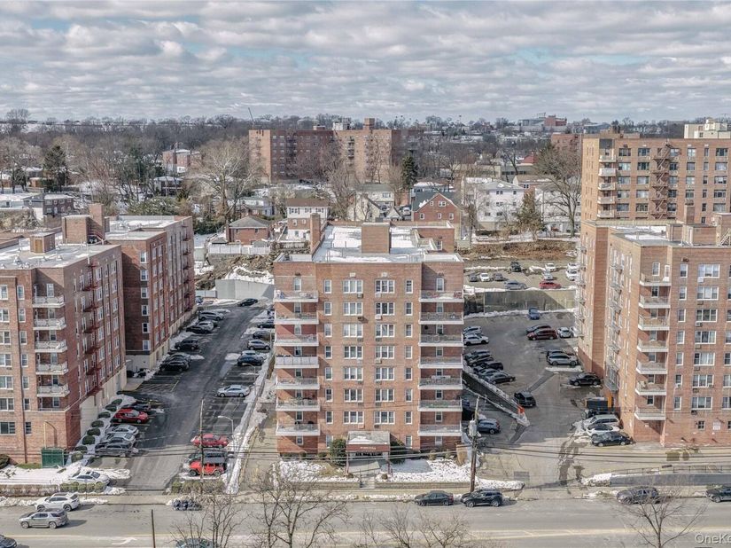 345 Bronx River Road 4D, Yonkers, NY 10704 - For Sale