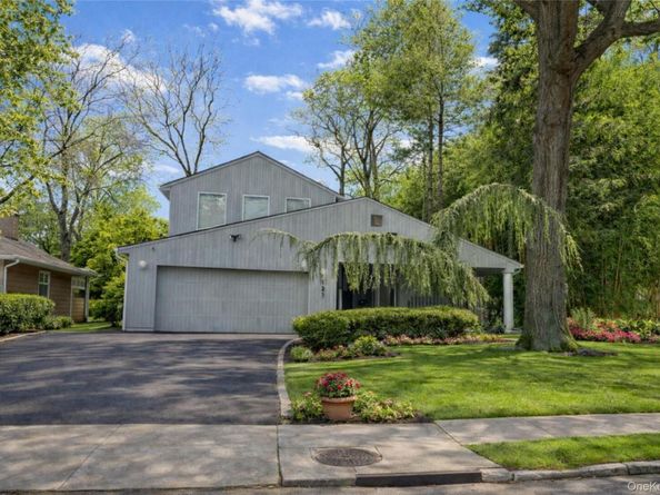 127 Wooleys Lane, Great Neck NY 11023