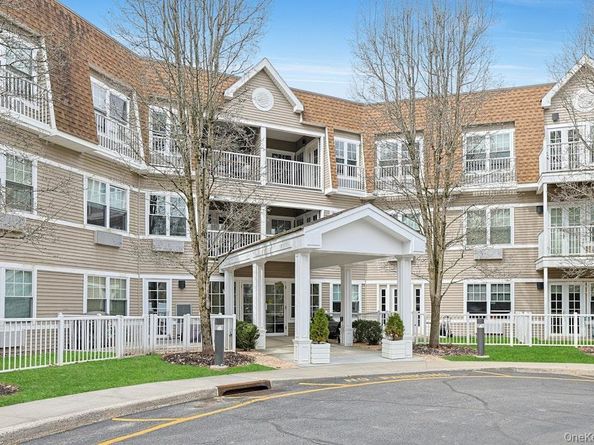 312 Sutton Drive 312, Mount Kisco NY 10549