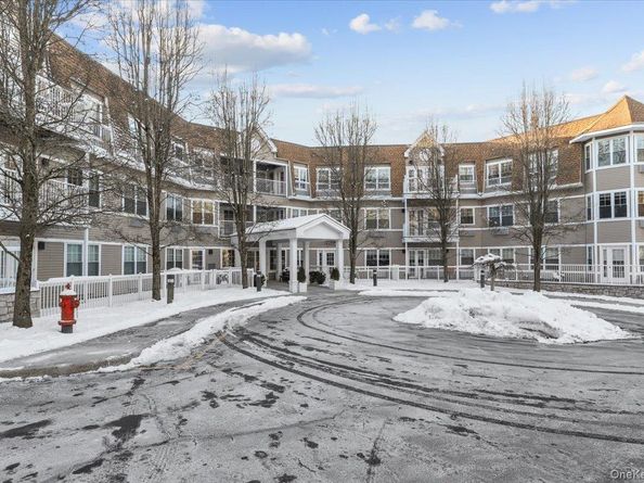 312 Sutton Drive 312, Mount Kisco NY 10549