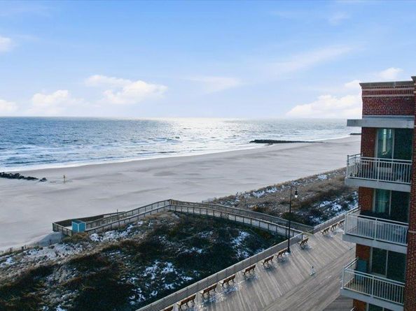 560 W Broadway 6B, Long Beach NY 11561