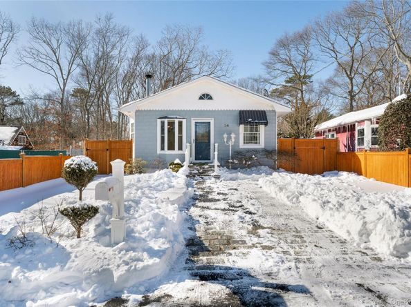 34 Shinnecock Avenue, East Quogue NY 11942