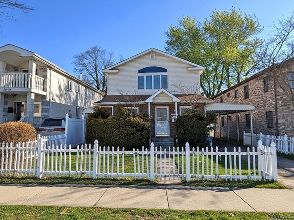24580 61st Avenue, Little Neck NY 11362