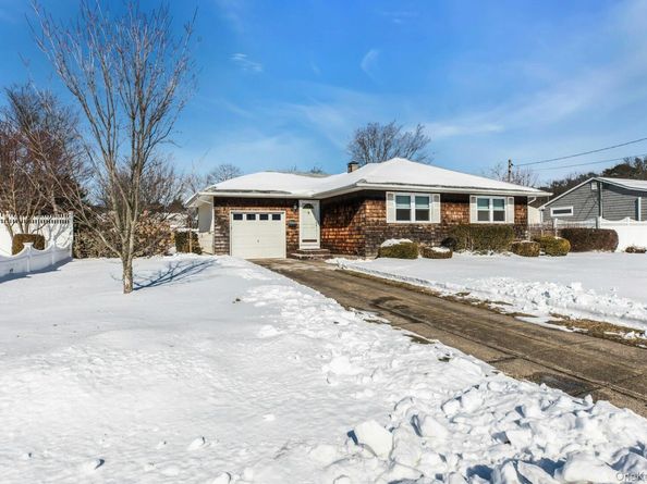 238 Loop Drive, Sayville NY 11782