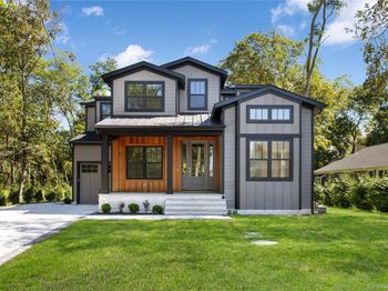 265 Arshamomaque Avenue