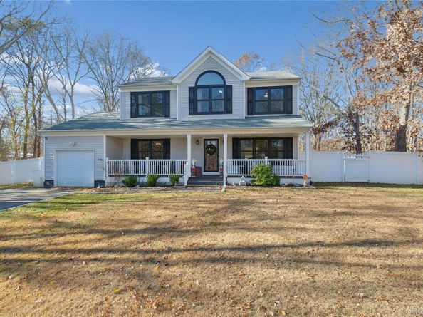 262 Walker Avenue, East Patchogue NY 11772