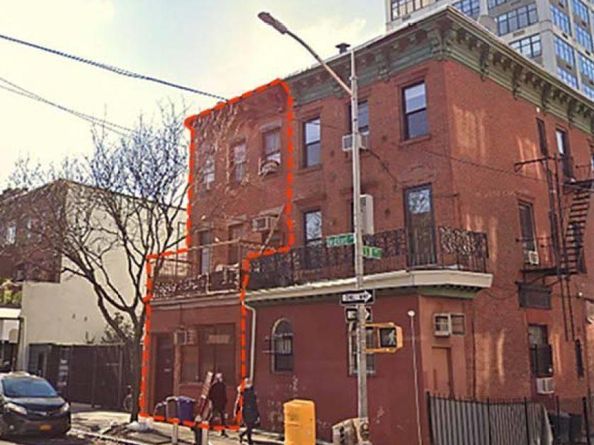 422 Bedford Avenue, Brooklyn NY 11249