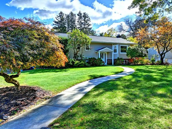 8 Prairie Road, Huntington Station NY 11746