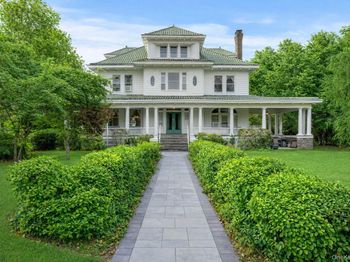121 S Jamesport Avenue