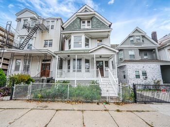 155 Hawthorne Avenue
