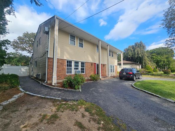 5 Lincoln Avenue, Smithtown NY 11787