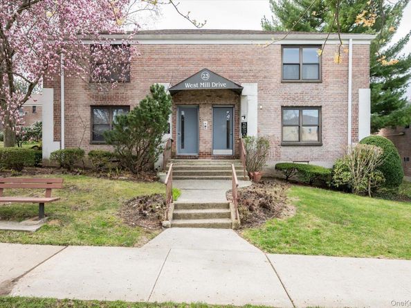 23 West Mill Drive 9A, Great Neck NY 11021