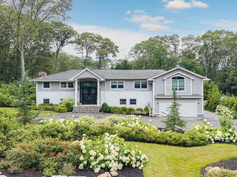 22 Beaumont Drive, Melville NY 11747