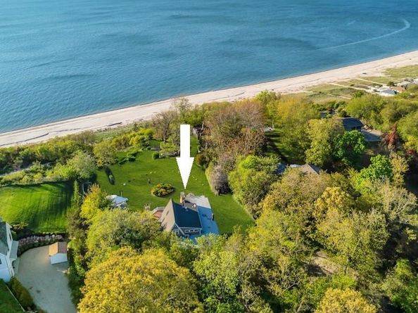 995 Red Fox Road, Mattituck NY 11952