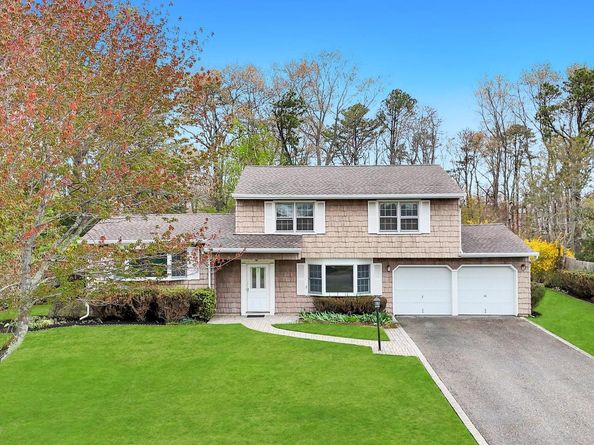 171 Nathan Drive, Bohemia NY 11716